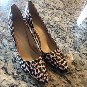 Nine West multi-colored pumps